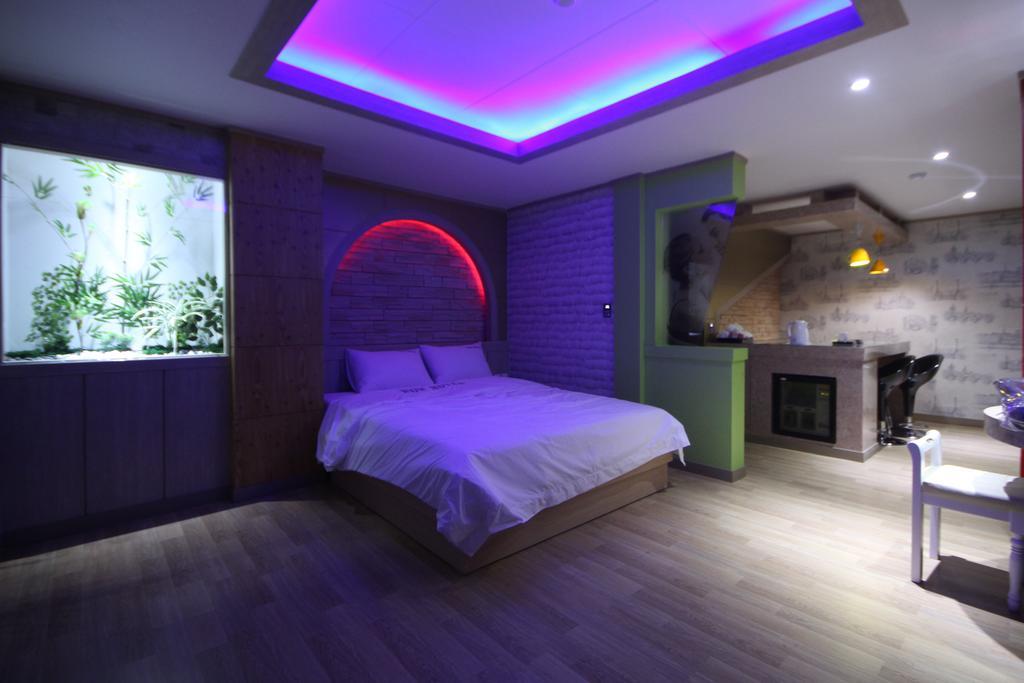 Pohang Wow Motel Quarto foto
