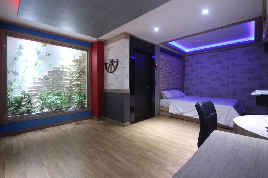 Pohang Wow Motel Quarto foto